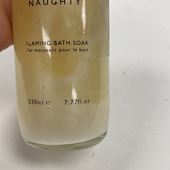 Pecksniffs mood therapy naughty foaming bath soak - Picture 3 of 6